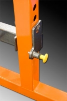 Pin Detail