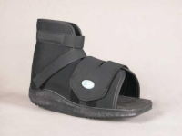 Slimline Cast Boot  Black Square-Toe  Adult Medium