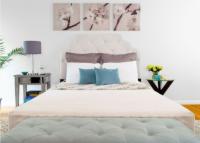 Queen Size in Room